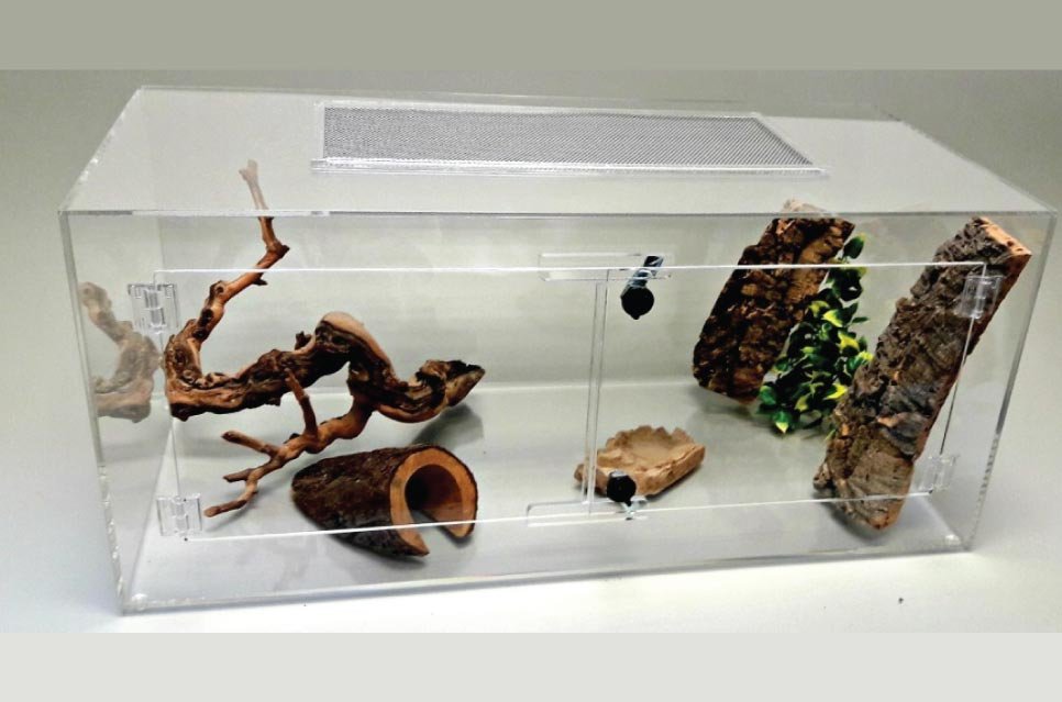 36 X 18 X 16.5" HIGH x 1/4 Acrylic Tank - Approx 45 gallons -Heating lamps can be placed on the 20" x 9" - 20 Gauge Aluminum Perforated Screen. Their are two 13" x 10" side opening doors. 648 Square inch's or floor space. Four 1/2" high clear non-skids pads mounted to base of cage.